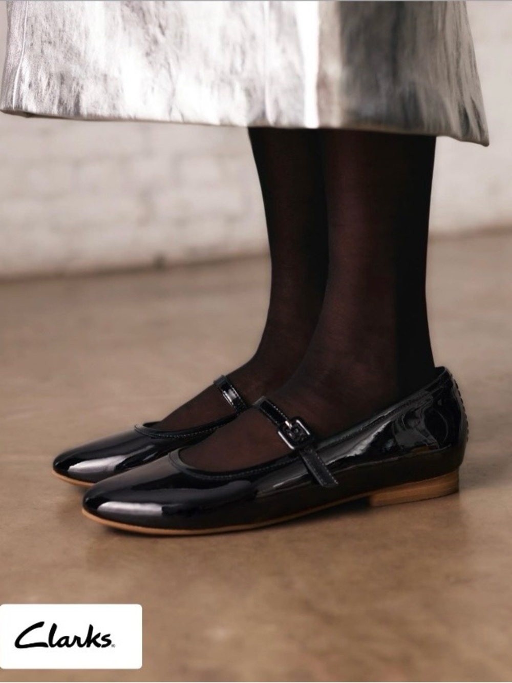 Clarks Black Patent leather Mary Jane Flats with Buckle Strap▪️ worn once.